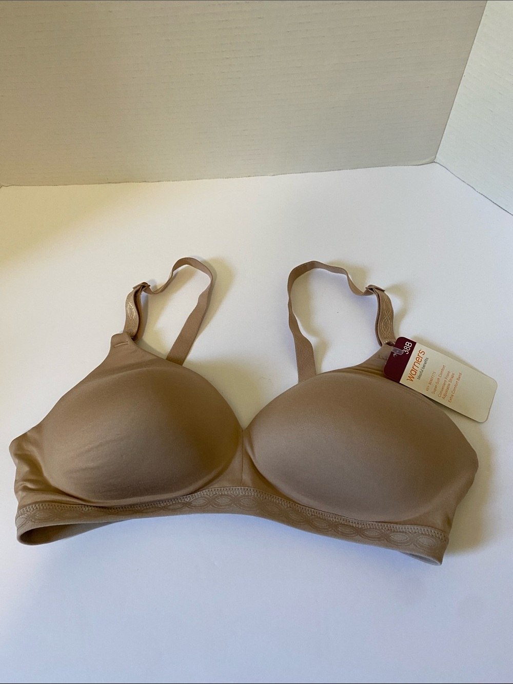 NWT Warners Wireless Lightly Lined Tan Bra 38B